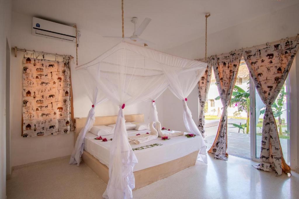Rafiki Jua Resort Ватаму Екстер'єр фото