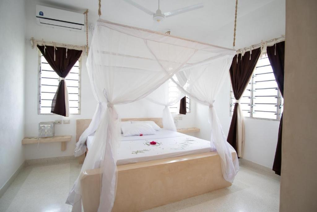 Rafiki Jua Resort Ватаму Екстер'єр фото